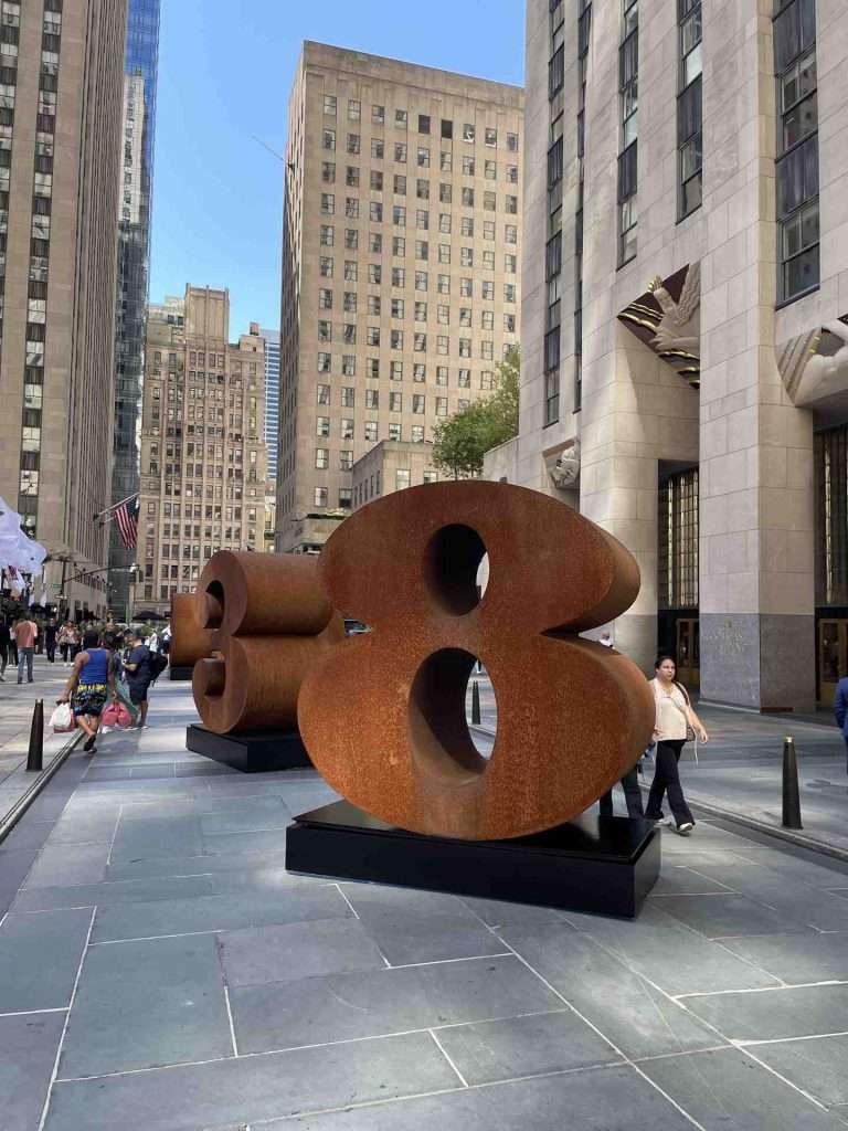 The tenth numbers Rockefeller center NYC